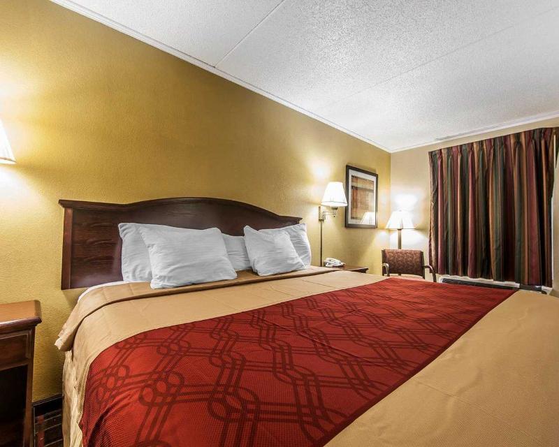 Econo Lodge Lenoir City Exterior photo