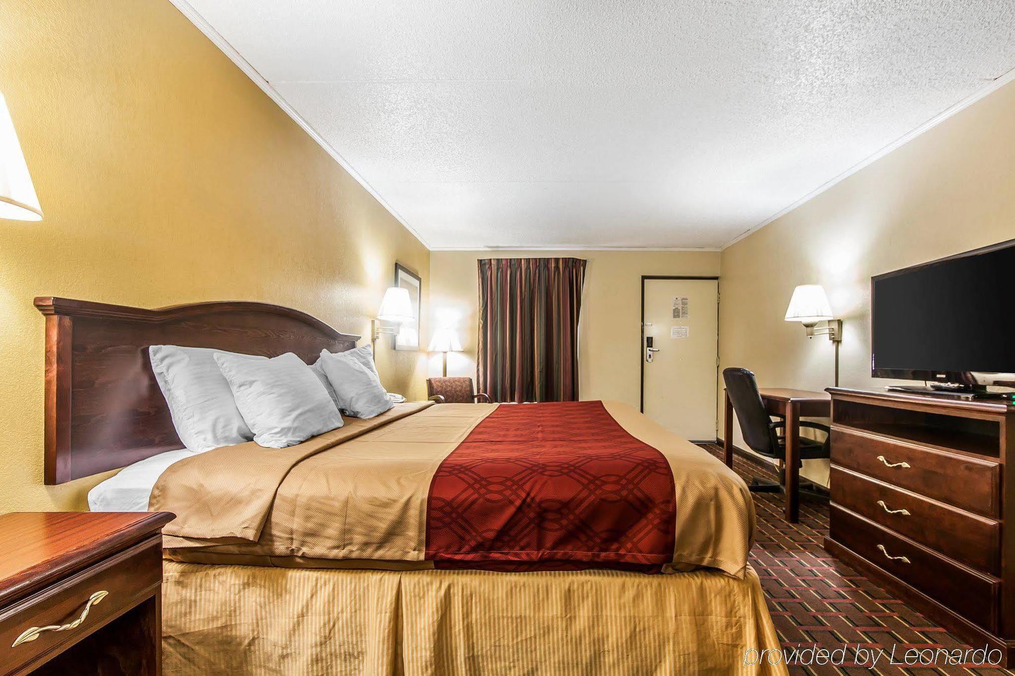 Econo Lodge Lenoir City Exterior photo