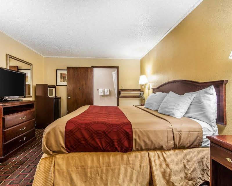 Econo Lodge Lenoir City Exterior photo