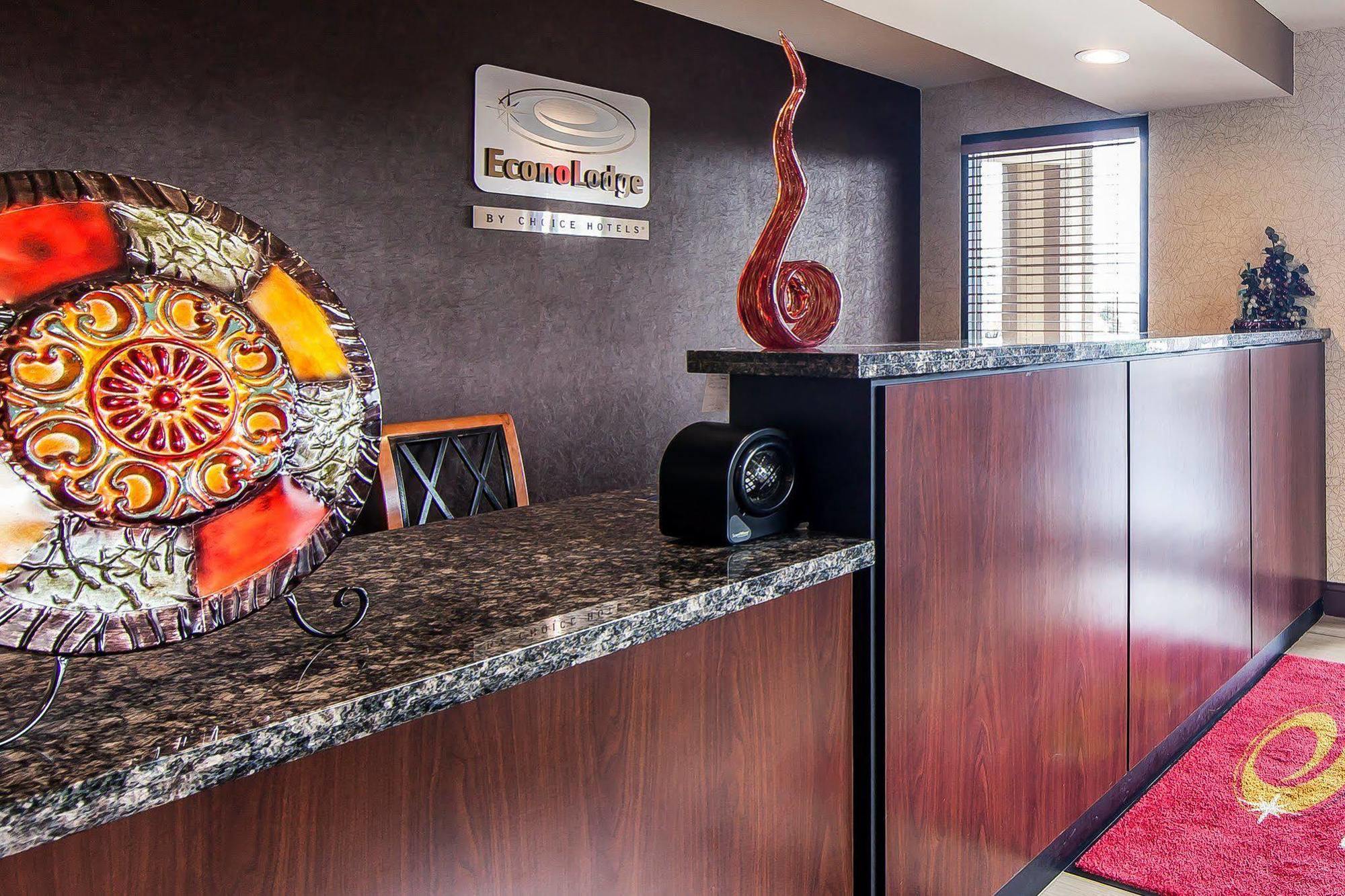Econo Lodge Lenoir City Exterior photo
