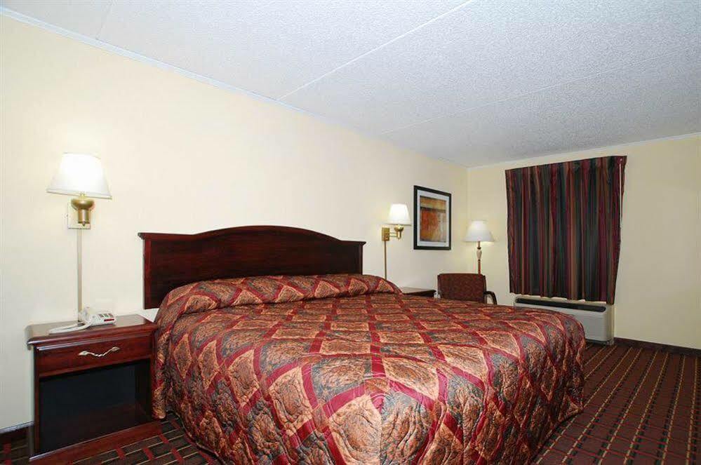 Econo Lodge Lenoir City Exterior photo