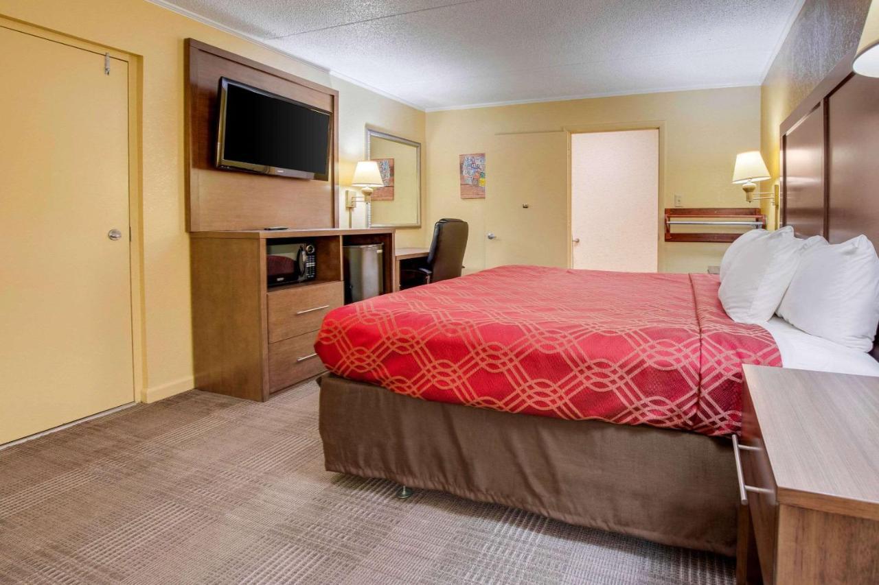 Econo Lodge Lenoir City Exterior photo